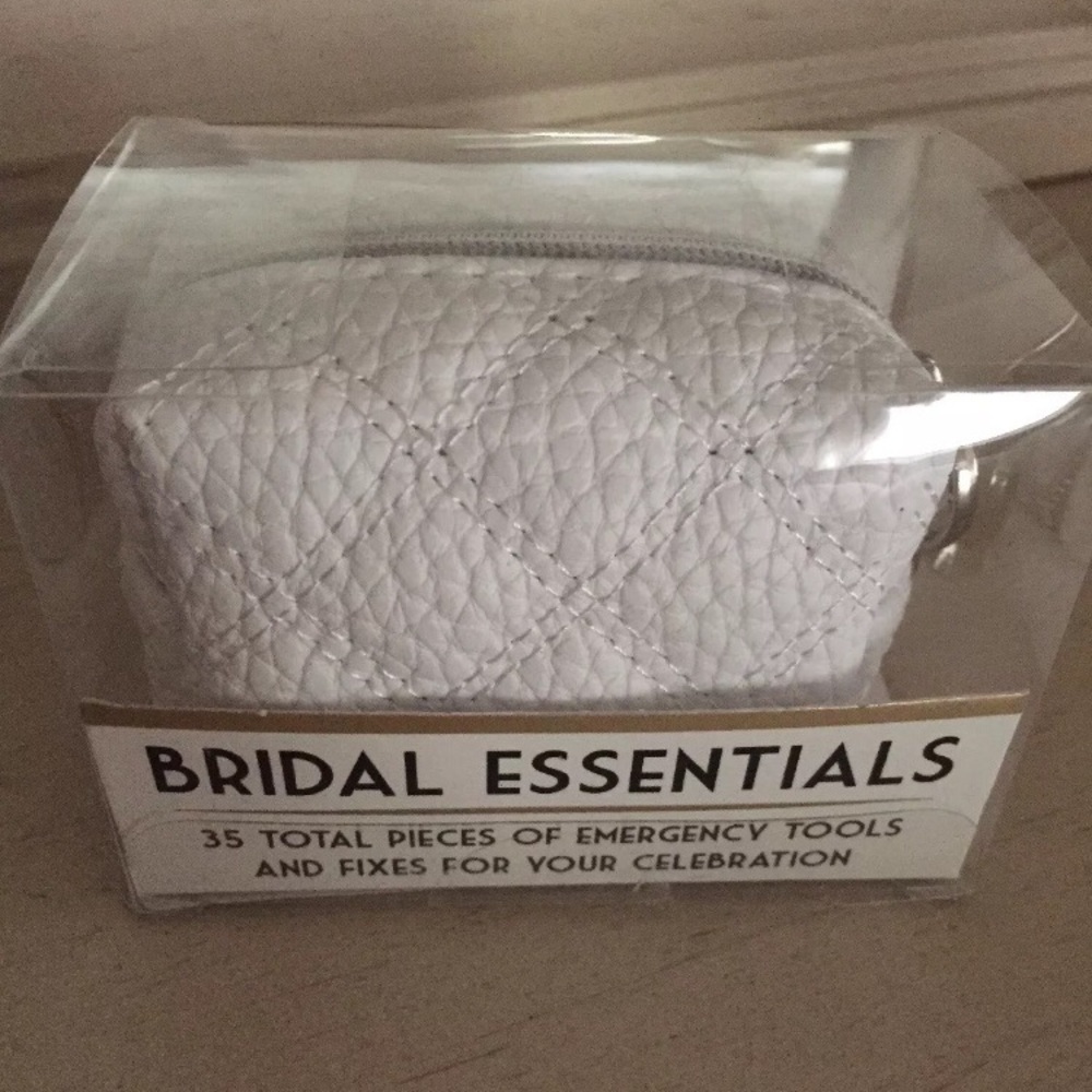 Mini Bridal Emergency Kit
